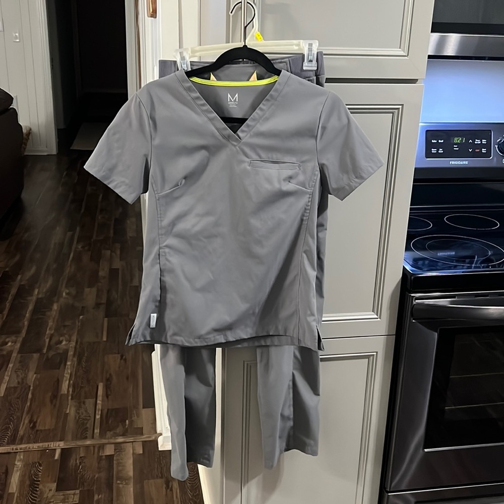 Medelita scrub set